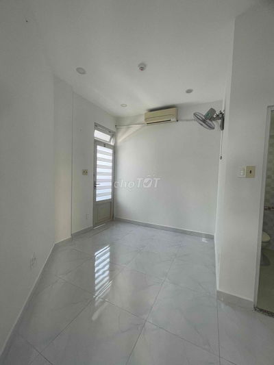 PHÒNG CHO NỮ THUÊ-Đ.Hoàng Sa, P.Tân Sơn Nhất (P.5-Q.Tân Bình cũ)