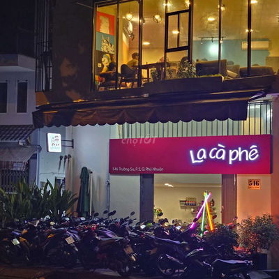 Sang quán cà phê mặt tiền Trường Sa Phú Nhuận