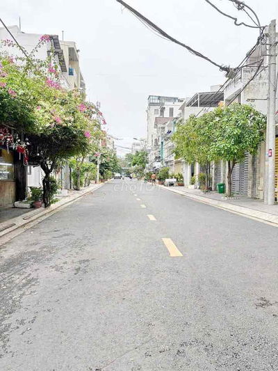 bán đất đường 49 bình thuận quận 7