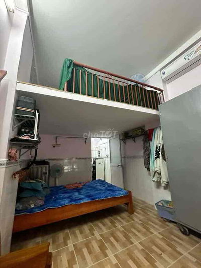 Nhà Lê Lợi - 3.2 Tỷ thương lượng, DT 30m2 Không QH, Không LG, SHR CC.