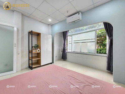 SIÊU PHẨM 1 PN TÁCH BẾP ĐẦY ĐỦ NỘI THẤT CÓ MÁY GIẶT RIÊNG-CỬA SỔ TRỜI