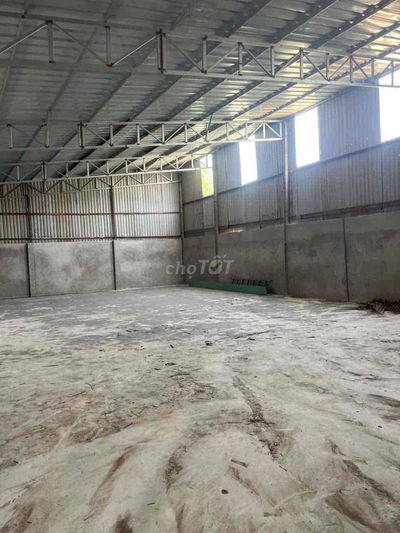 Cho thuê kho/xưởng MT đường lớn, Phường Long Trường Q9