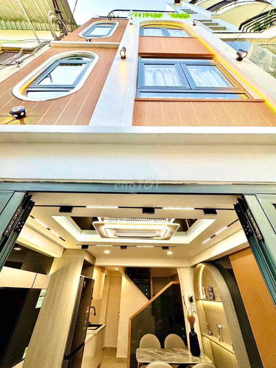 🏠4 Tầng BTCT - Cách Mạng Tháng 8- P.Nhiêu Lộc -Q3