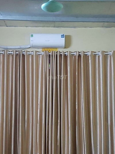 Nhà mặt Đường 5, ngay ngã tư Như Quỳnh, điều hòa, nóng lanh