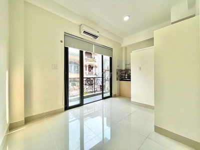 PHÒNG CAO CẤP MỚI XÂY NGAY ÂU CƠ LẠC LONG QUÂN