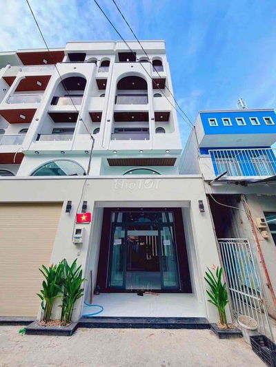 NHÀ BÌNH TÂN (4M x 22M) GIÁP QUẬN 6. CÓ THANG MÁY 450KG !!!