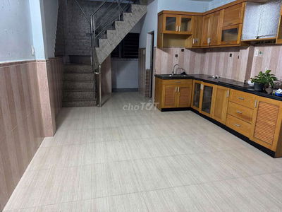 Nhà trệt lầu 2pn2wc hẻm đường Nguyễn Văn Quỳ