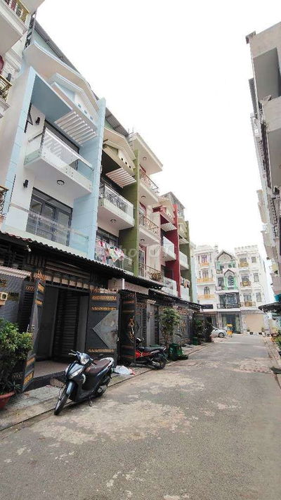 ĐẲNG CẤP NHẤT NGAY YÊN THẾ - CHDV 4 PHÒNG - HXH THÔNG TIỆN KINH DOANH