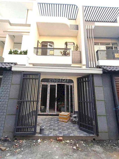 BÁN NHÀ MỚI XÂY 1 TRỆT 1 LẦU NGAY CHỢ HOÁ AN