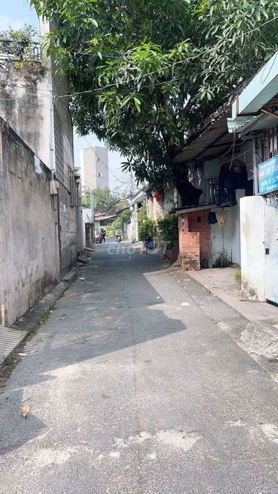 Bán đất vị trí đẹp pháp lý rõ ràng an ninh đông đúc gần chợ