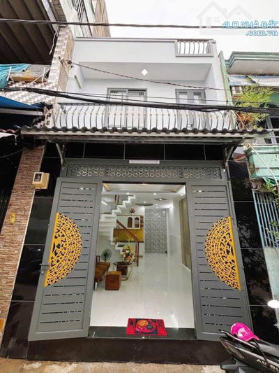 Bán nhà đang cho thuê 15tr/ tháng ngay Bạch Đằng, Bình Thạnh. Giá: 2 tỷ 620tr. Sổ hồnriêng