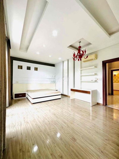 Chính chủ cần bán gấp. Nhà 5 Tầng Âu Cơ - Hxh