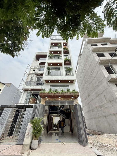 Siêu Phẩm 4,5m x 17m. 4 tầng ô Thang Máy Hẻm 10m Tân Chánh Hiệp 18