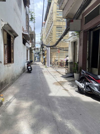 bán nhà 5 lầu 8 CHDV CMT 8 sát bên Hà Đô thu nhập 40 tr tháng