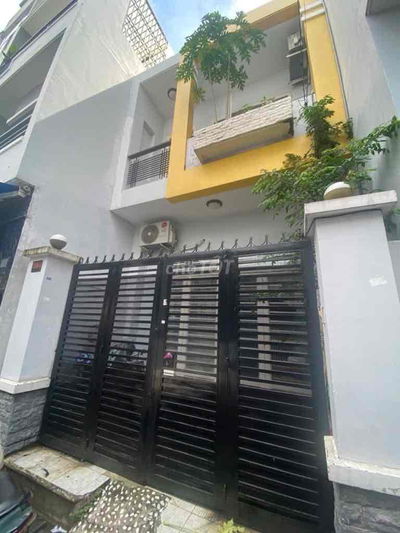 Nguyễn Suý HxH 41m2 2 tầng cách 2 căn ra MT chỉ 5.6 tỷ