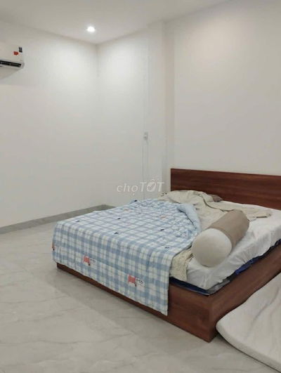 nhà 3 tầng _ 4 phòng ngủ ._mặt tiền Khu Đô Thị Nam Việt Á