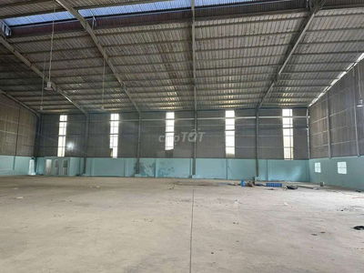 Cho thuê kho xưởng tổng dt 1000m2.Gần khu Cn Tân Bình.Bắc Tân Uyên