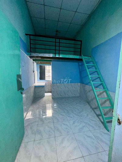 phòng trọ có sân to để xe, gần BV, trường ĐH