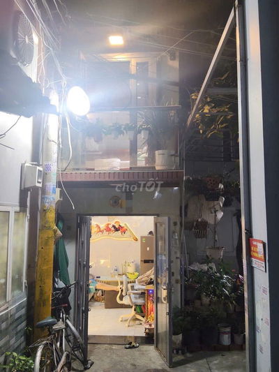 Bán nhà 1 sẹc đường Bờ Bao Tân Thắng, giá 2,45 tỷ