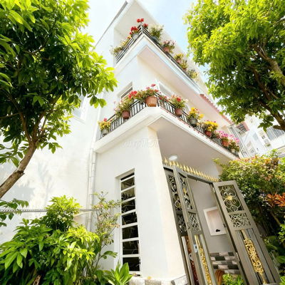 NHÀ ĐẸP Q4- CĂN GÓC- 26m2 - 3 TẦNG- KO QH- CHỈ 3 TỶ NHỈNH