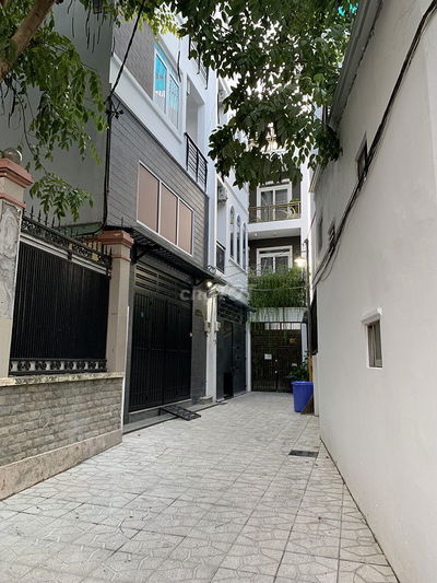 CHO THUÊ PHÒNG CAO CẤP 45 m2 TẠI QUẬN 10