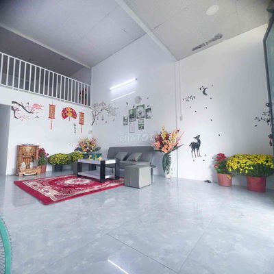 chính chủ cần bán gấp căn nhà gần ủy ban quy Đức