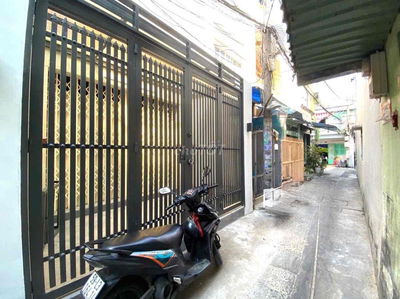 [4.8m x 18] 7.5 tỷ Cấp 4 giá SIÊU TỐT khu CXBÌNH THỚI-LÃNH BINH THĂNG