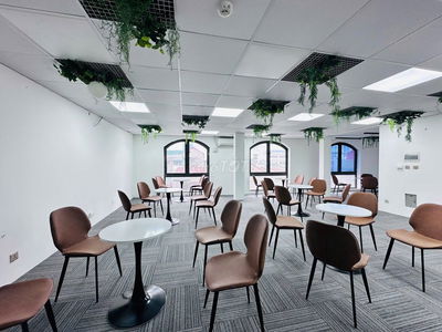 Cho thuê văn phòng, diện tích 120m,mặt tiền12m tại Đống Đa giá siêu rẻ