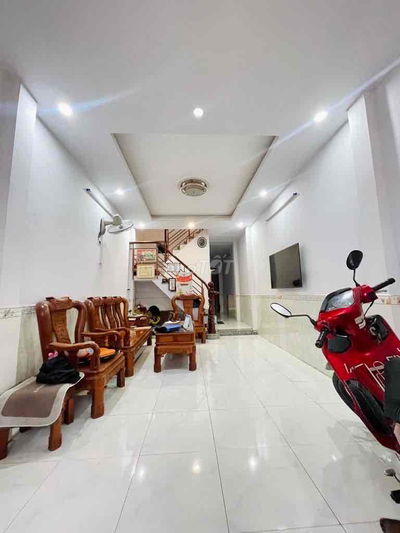 Bán nhà Quang Trung, 50m2, 3 Tầng, 3PN, Kế bên Emart 2, nhà mới, TL