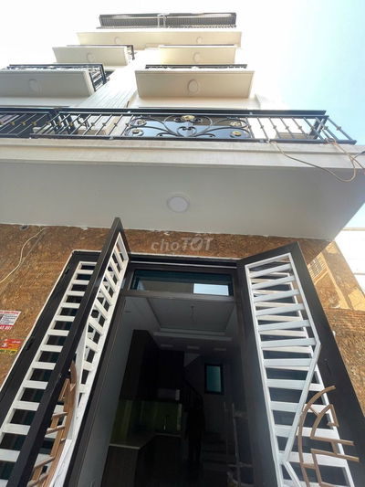 Tài chính hơn 3 tỉ còn *** căn này--nhà 4 tầng.RẺ nhất Hà Đông