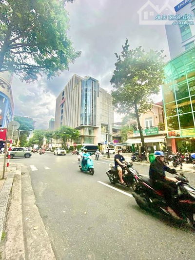 Siêu Hiếm–VIP–Bán nhà 4 tầng mặt tiền Trần Phú – trung tâm Hải Châu – có gara ô tô – vị tr