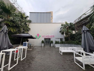 Mặt bằng rộng gần 800m2 trục Nguyễn Văn Hưởng, Q2 - 3 tầng - 150tr/th