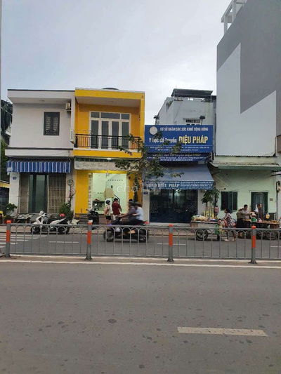 Bán nhà Mặt Tiển đường Tạ Quang Bửu P4 Q8