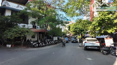 Cho thuê CĂN GÓC - Mặt tiền 16m - Mặt đường Nguyễn Công Hòa - Vỉa hè 8m - Giá cực tốt