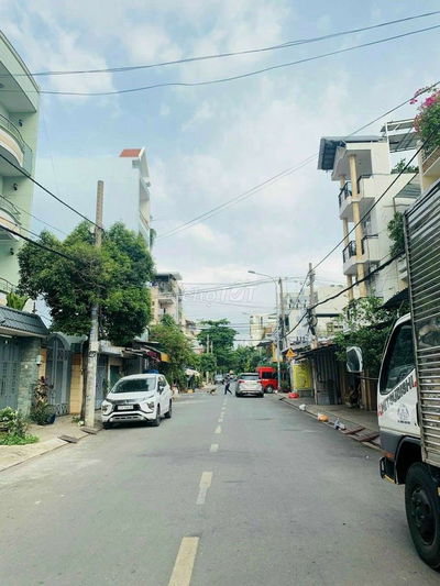 Chủ kẹt tiền bán mặt tiền Đỗ Bí. 4.2 x 18m. Nhà cấp 4

.Giá 7.5 tỷ