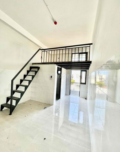 Cho Thuê Phòng Ban Công - 30m2 Gần Lê Văn Việt - Thoáng Mát Sạch Sẽ