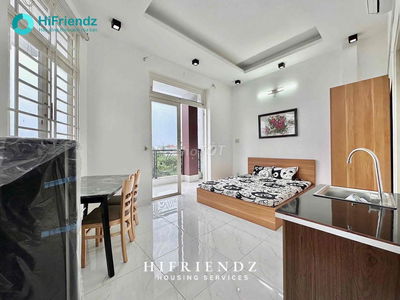 Studio Full Nội Thất Cửa Sổ Trời Cầu Chà Và Thuận Tiện Quận 5