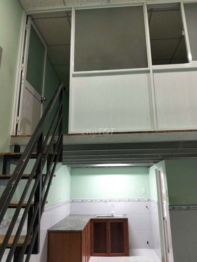 Nhà liền kề 4 x 6 phòng kín gắng máy lạnh được