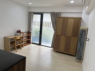 PHÒNG ĐẸP FULL NỘI THẤT BALCON NGÃ 4 HÀNG XANH