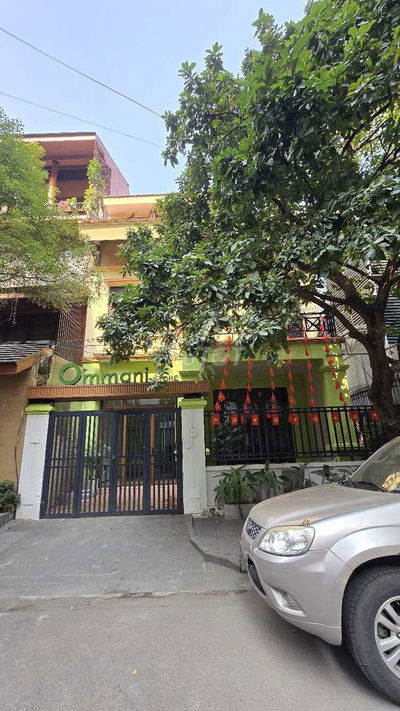 Cho Thuê BT Nguyễn Thị Định. 120m/4t. Mt 9m, oto tránh, Ngõ Thông.