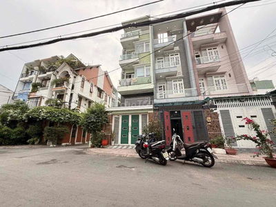 Hẻm xe tải thông 8m có vỉa hè 3m,ngay siêu thị Emart,5Tầng,4x17, 8TỷTL