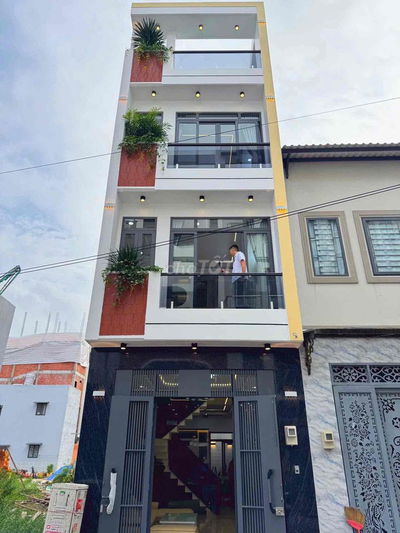 Nhà Bình Tân( 4 x 13m ) 1 trệt 3 lầu Nhà Mới Đẹp