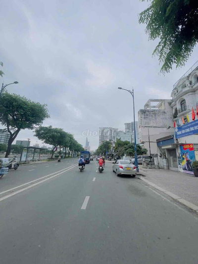 🔮BÁN NHÀ 03 TẤM -KHU VIP  BẾN VÂN ĐỒN