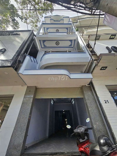 Cho thuê nhà 4 tầng mat tiền đường Nguyễn Trải