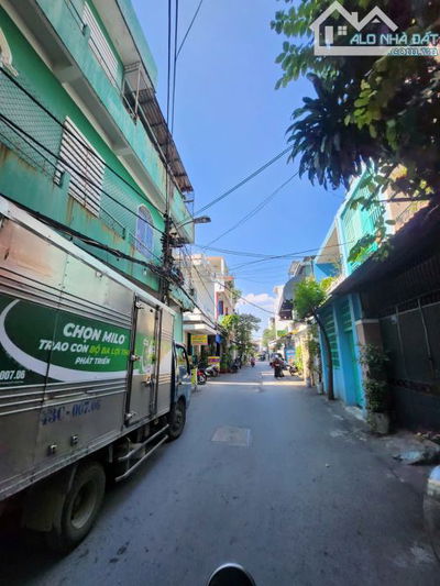 LÕI THÀNH PHỐ - HOÀNG DIỆU, HẢI CHÂU -BÁN NHÀ 2 TẦNG KIÊN CỐ - Ô TÔ CHẠY VI VU – THÔNG TỨ