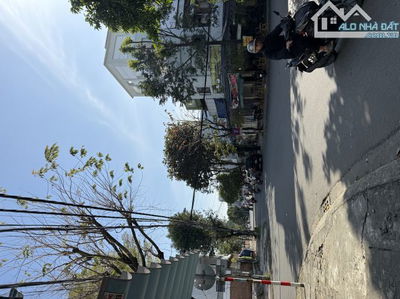 9,3 TỶ HÀNG HIẾM LƯƠNG NHỮ HỘC – SÁT LÔ GÓC HUY CẬN- VỊ TRÍ KINH DOANH