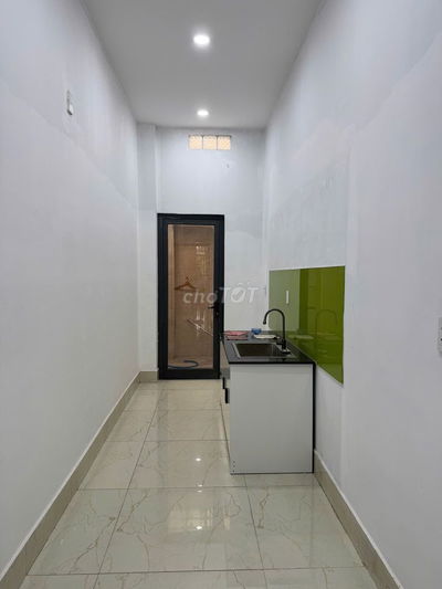 CHO THUÊ CHDV-DT 40M2-MỚI ĐẸP FREE XE-ĐỐI DIỆN GLOBAL CITY - GIÁ 6TR8