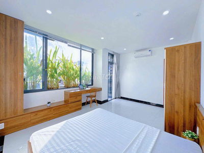 Căn hộ 1 phòng ngủ 50m2 đủ nội thất Q.Phú Nhuận giáp Q.3