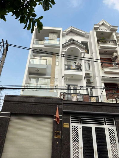 Nhà mặt  tiền hẻm 4*16  đúc 4 lầu hẻm xe tải thông f14