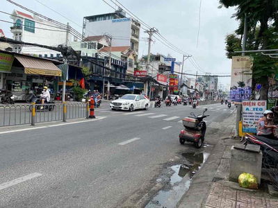 cho thuê nhà mặt đường nguyễn thị thập 4x22m 42tr